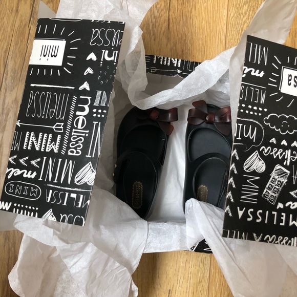 Mini Melissa Ultragirl Bow Mary Janes - Picture 10 of 13